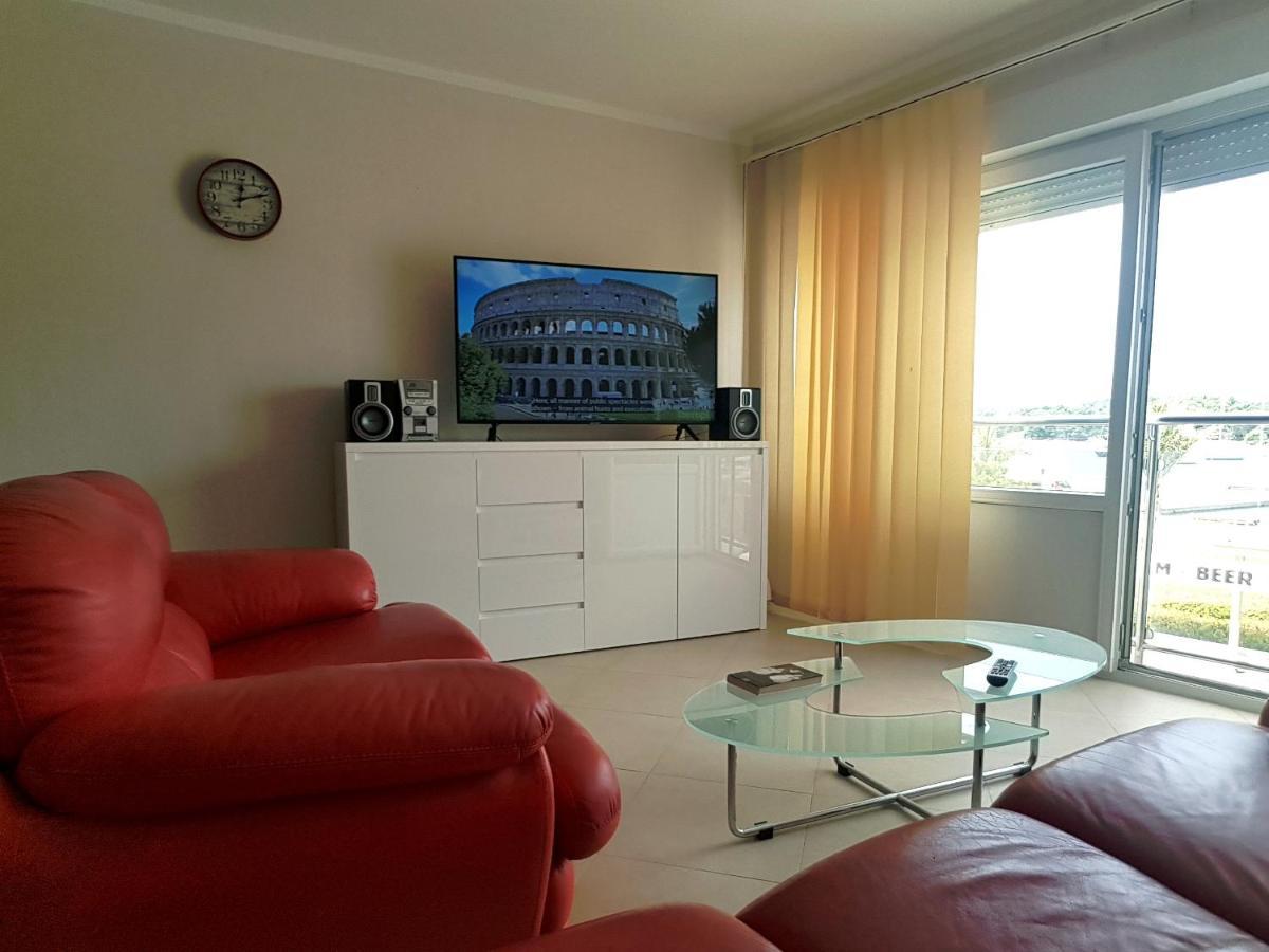 Apartment Dubravka Near The Sandy Beach Μεντουλίν Εξωτερικό φωτογραφία