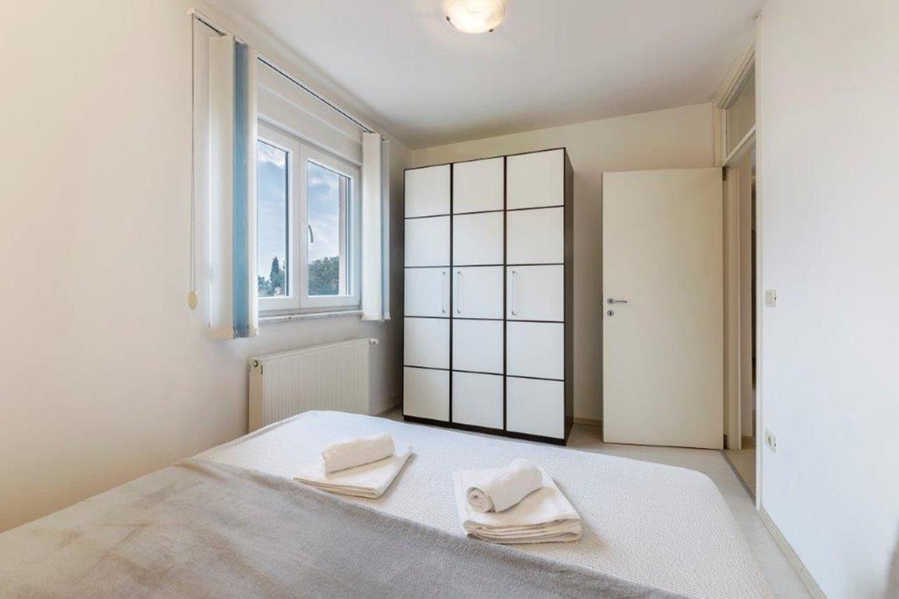 Apartment Dubravka Near The Sandy Beach Μεντουλίν Εξωτερικό φωτογραφία