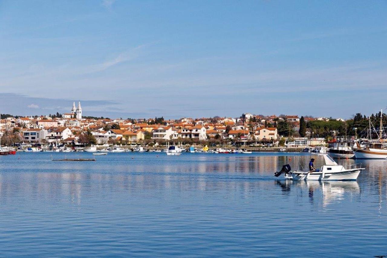 Apartment Dubravka Near The Sandy Beach Μεντουλίν Εξωτερικό φωτογραφία