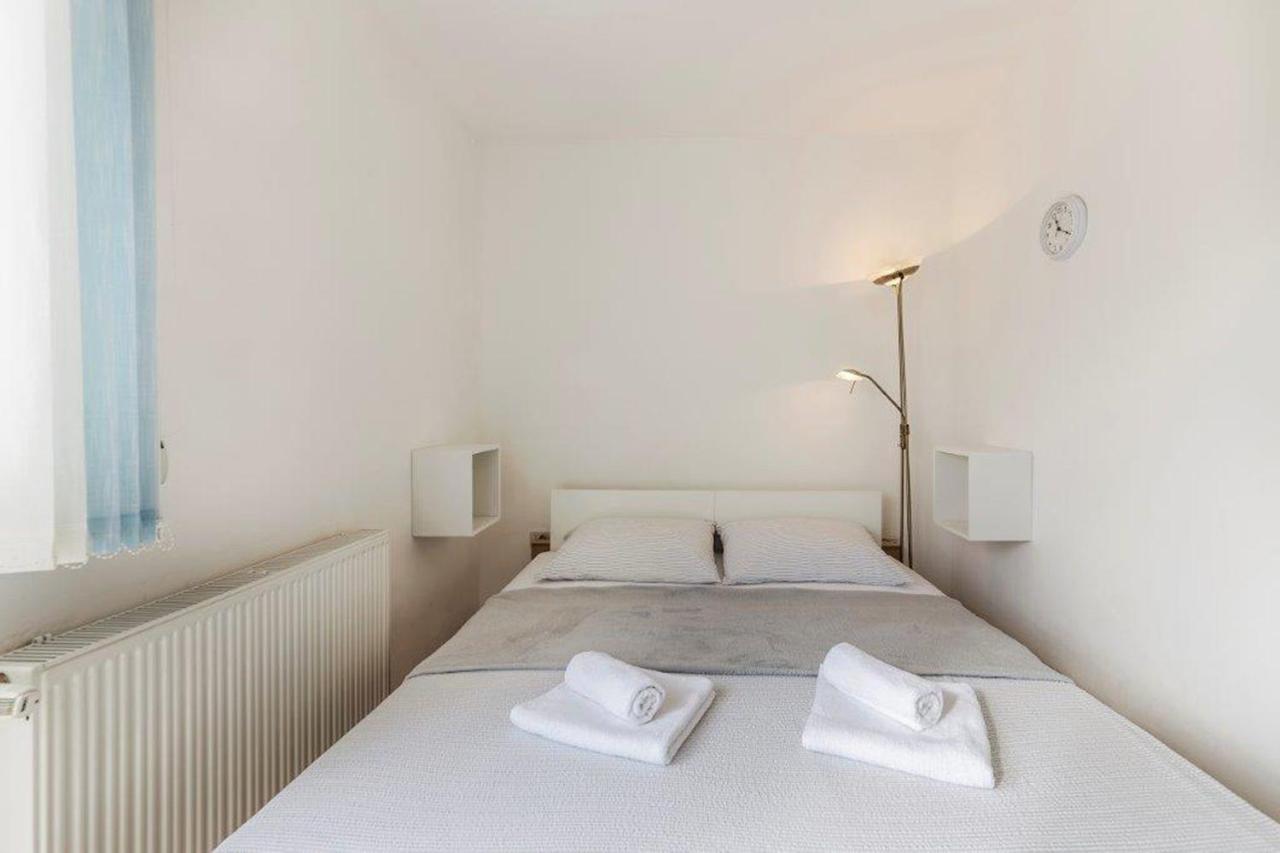 Apartment Dubravka Near The Sandy Beach Μεντουλίν Εξωτερικό φωτογραφία