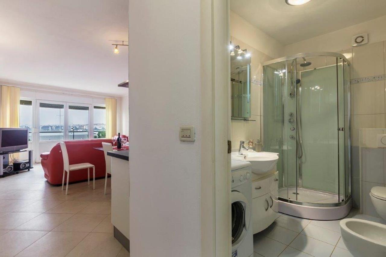Apartment Dubravka Near The Sandy Beach Μεντουλίν Εξωτερικό φωτογραφία